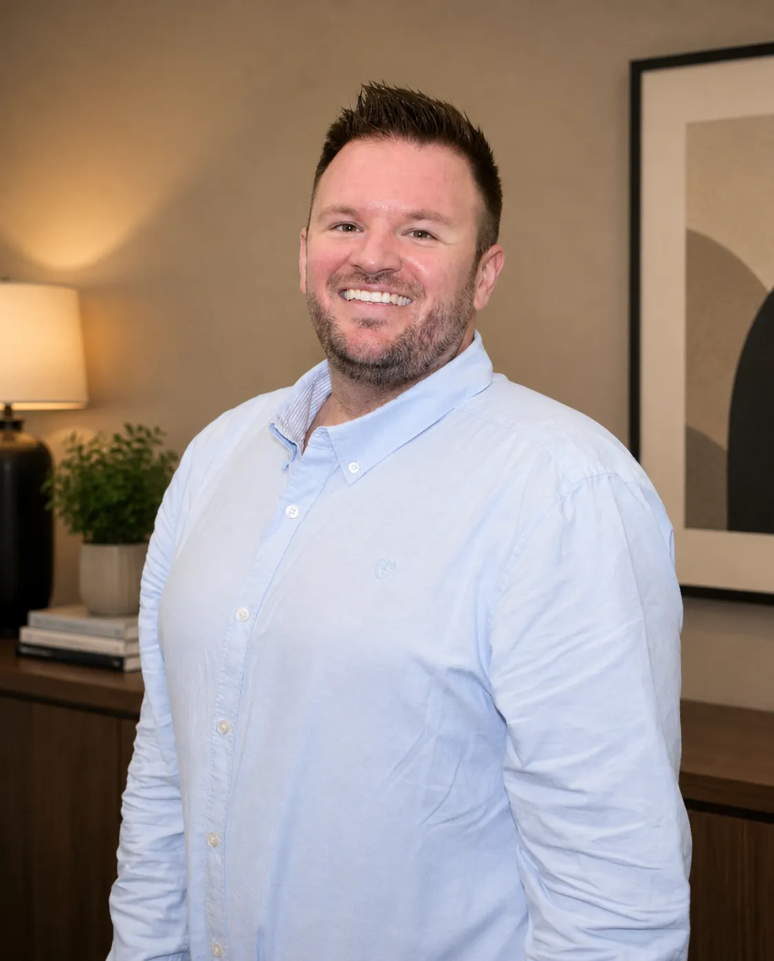 Ash Bolt, Mortgage Advisor